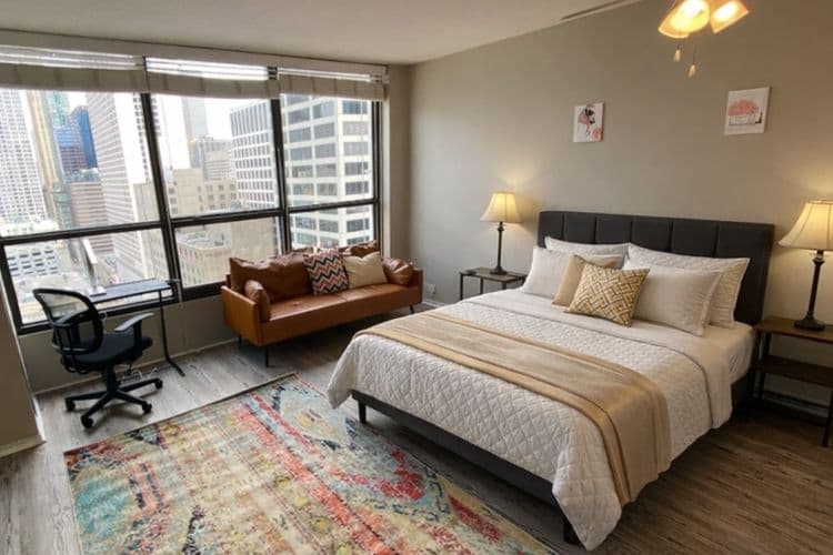 Downtown Loft I — 405 N Wabash 11