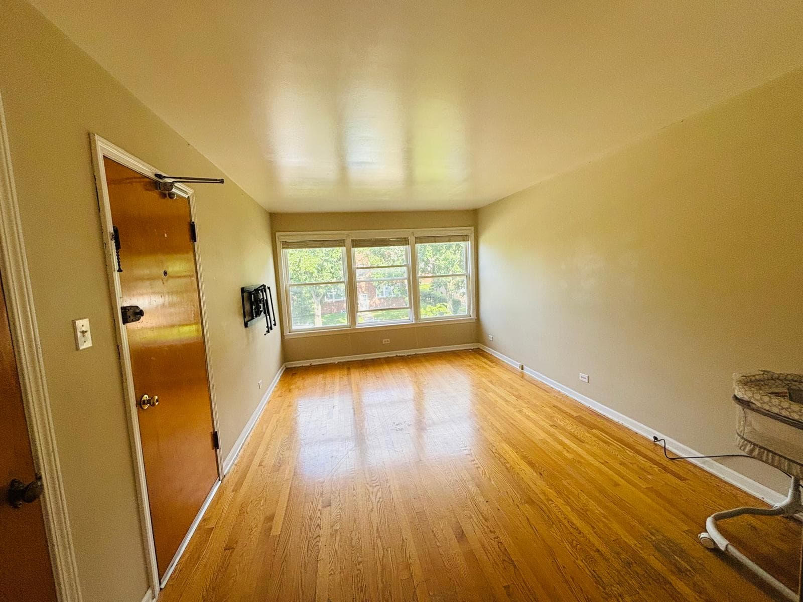 Skokie Condo — 9052 Keating