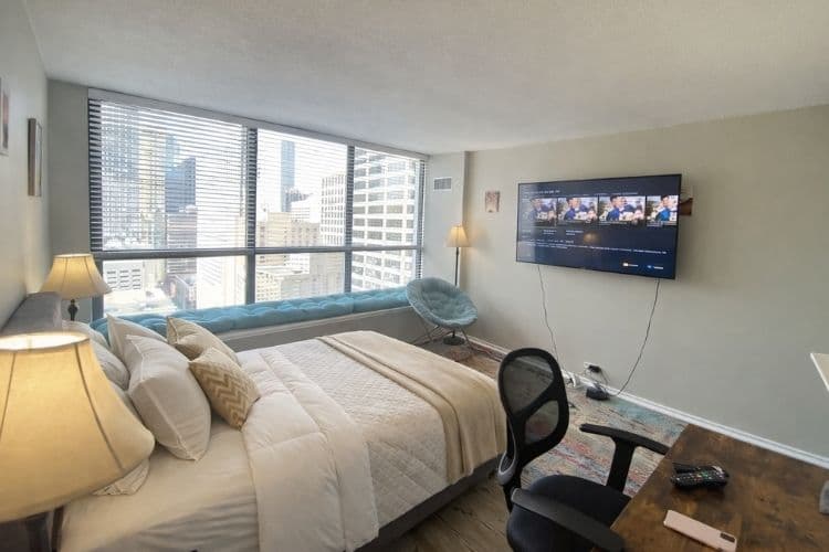 Downtown Loft II — 405 N Wabash